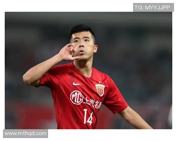 最近某足球明星喜结良缘引发球迷热议与祝福