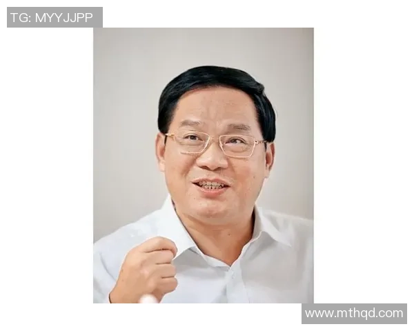 李强专访：从青涩少年到羽毛球冠军的成长之路回顾